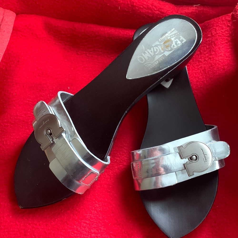 Silver Ferragamo clog, size 81/2
